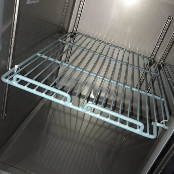 Plaukts Adexa letes ledusskapjiem ar 600 mm dziļumu